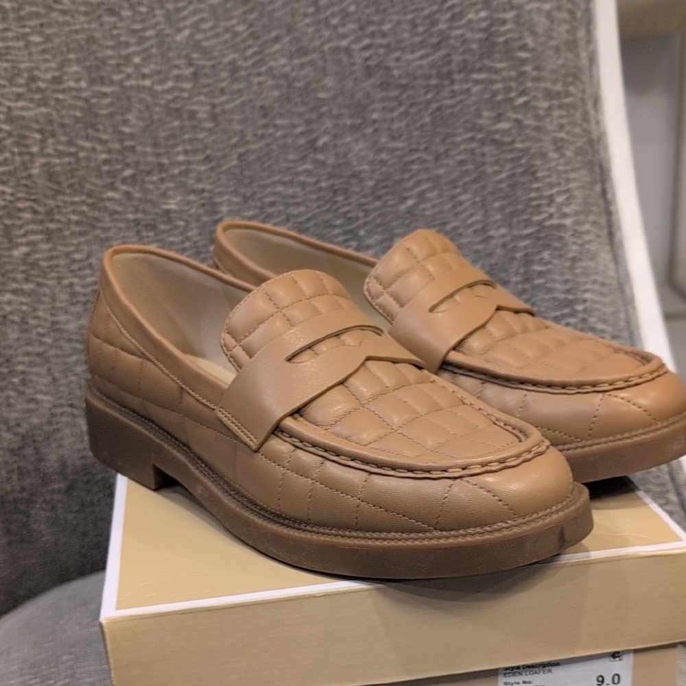 Michael Kors Tan Loafers Slip-Ons Classic Design